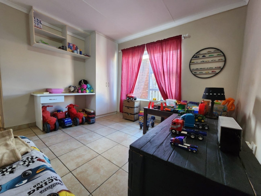 3 Bedroom Property for Sale in Denneoord Western Cape